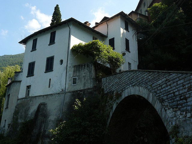 3761854151_28bbcb093c_z