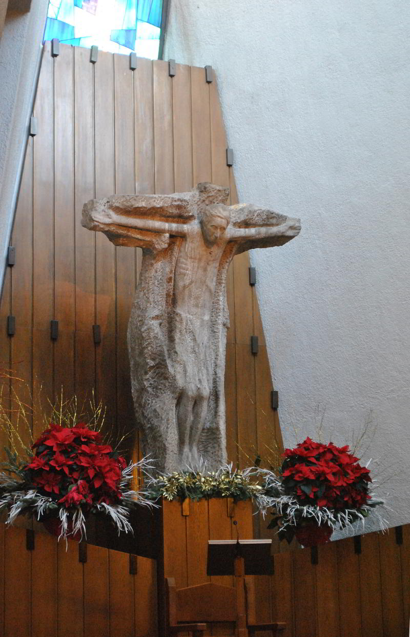 Il Cristo crocifisso di Eli Riva